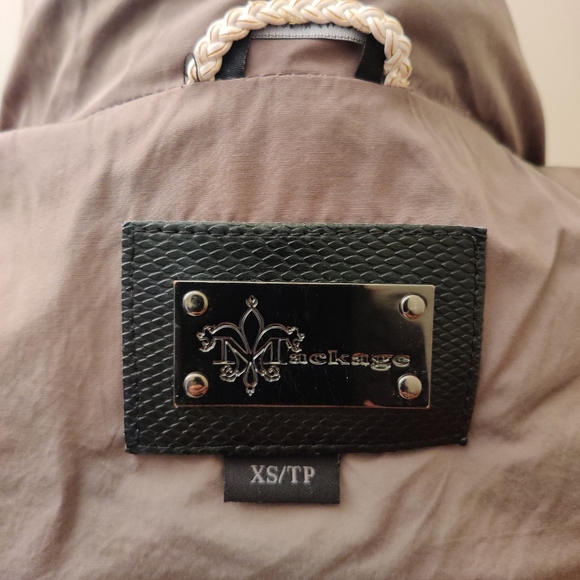 Beautiful Mackage trenchcoat, EUC, XS - Picture 8 of 9